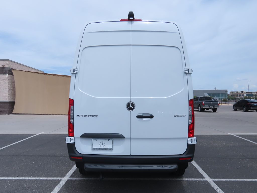 Thumbnail: 2026 Mercedes-Benz Sprinter - 6