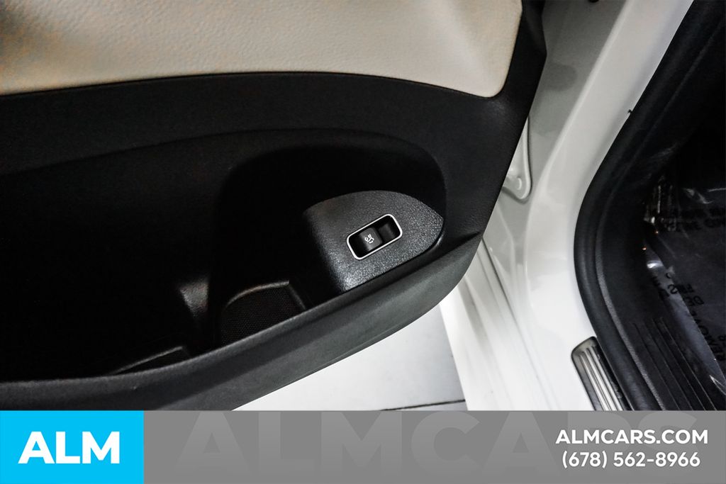 Used 2023 White Mercedes-Benz GLE 350 image 47