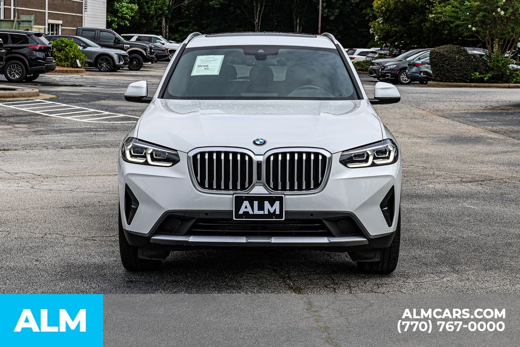 Used 2024 White BMW sDrive30i image 11