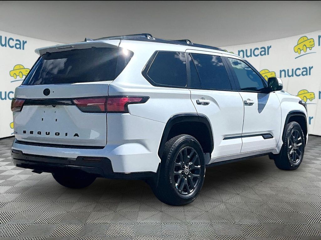 2024 Toyota Sequoia — photo 6