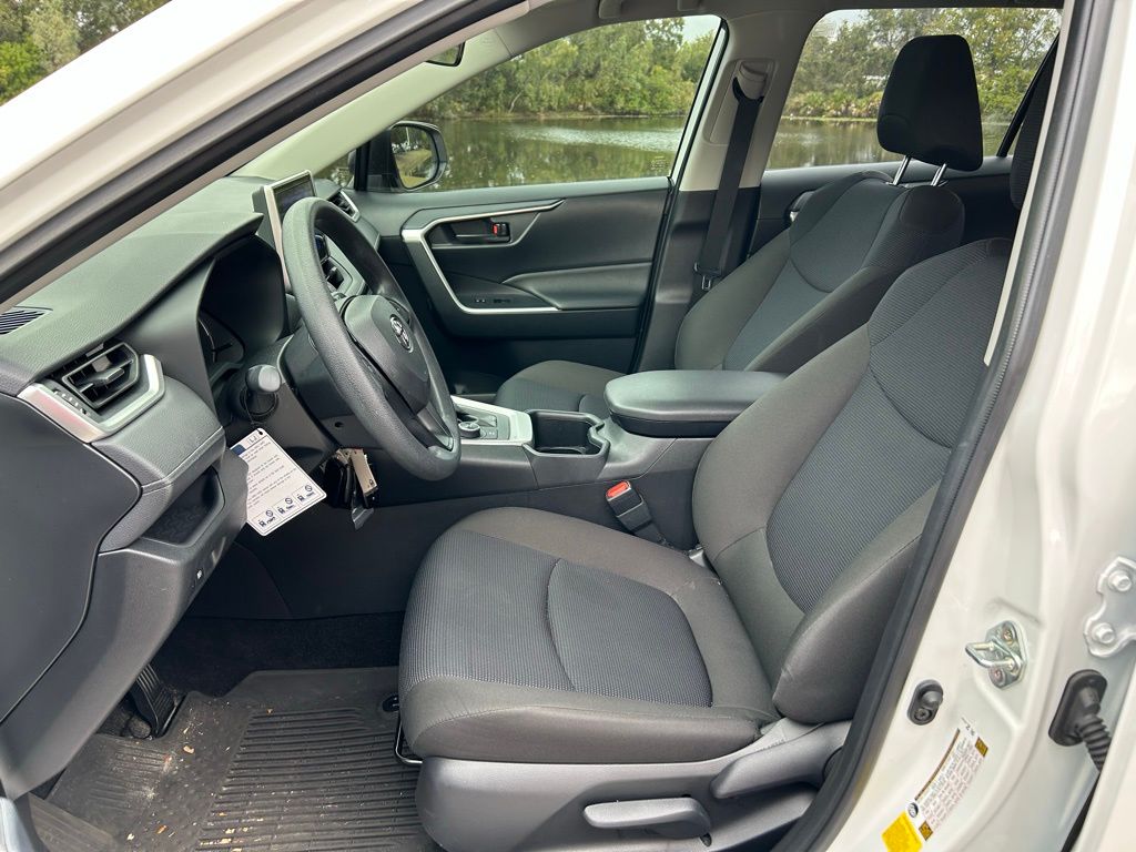 Thumbnail: 2025 Toyota RAV4 - 14