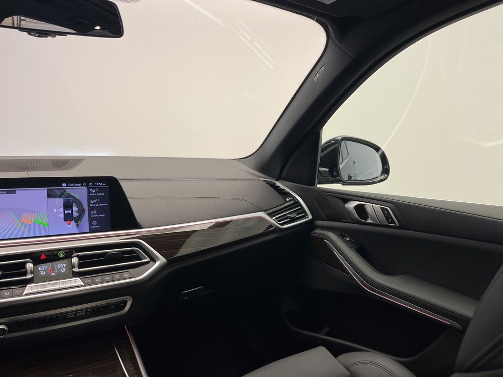Thumbnail: 2021 BMW X5 - 26