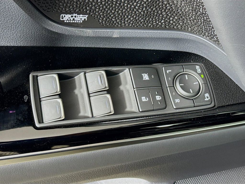 Thumbnail: 2025 Lexus LX - 20