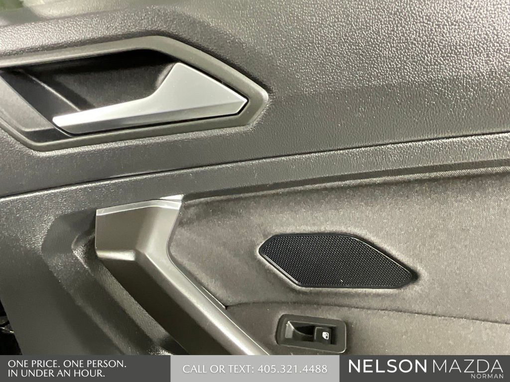 Used 2021 Black Volkswagen 2.0T S image 19