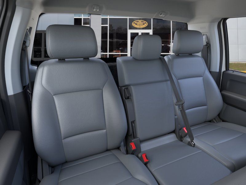 2026 Oxford White Ford Super Duty F-550 DRW XL RWD Chassis