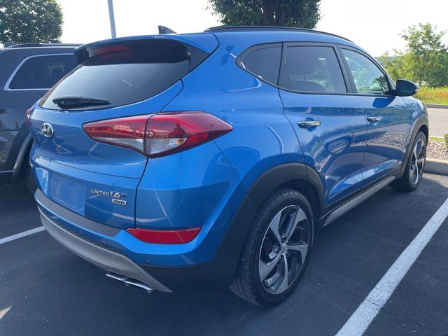 Thumbnail: 2017 Hyundai Tucson - 3