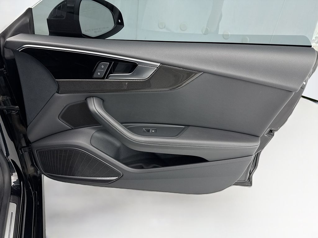 Thumbnail: 2022 Audi S5 - 24
