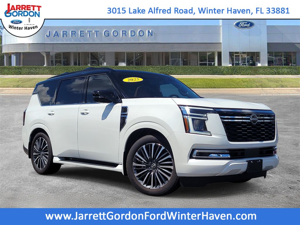 Everest White Pearl/Black 2025 Nissan Armada SUV / Crossover 4X2 9-Speed Automatic