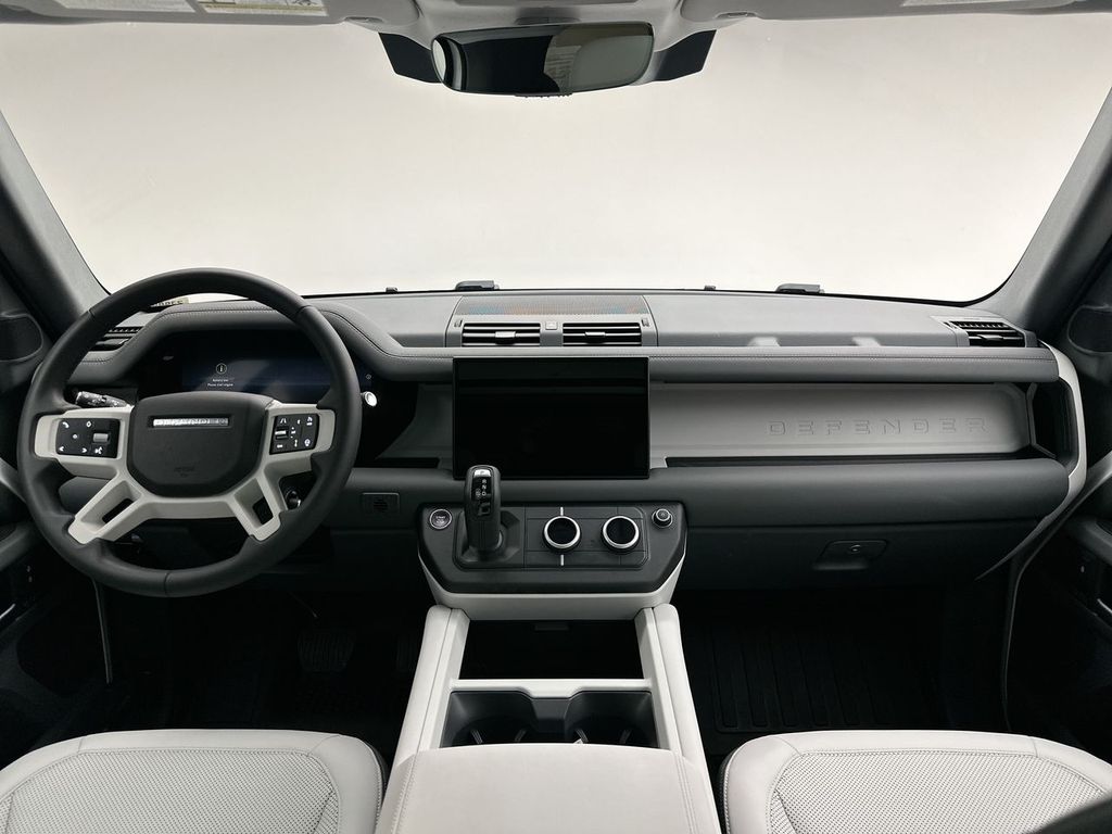 Thumbnail: 2025 Land Rover Defender - 20