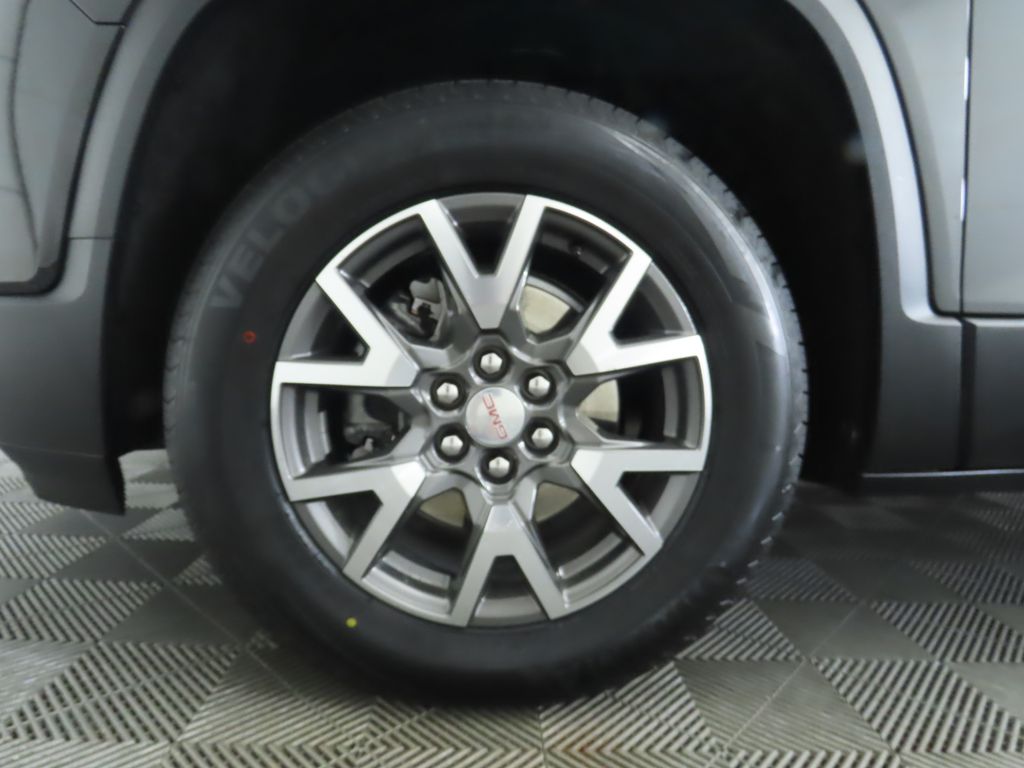 2023 GMC Acadia SLE 32