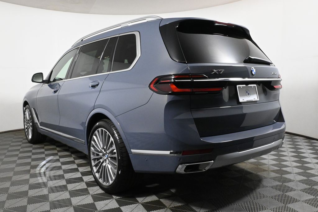 Thumbnail: 2026 BMW X7 - 5