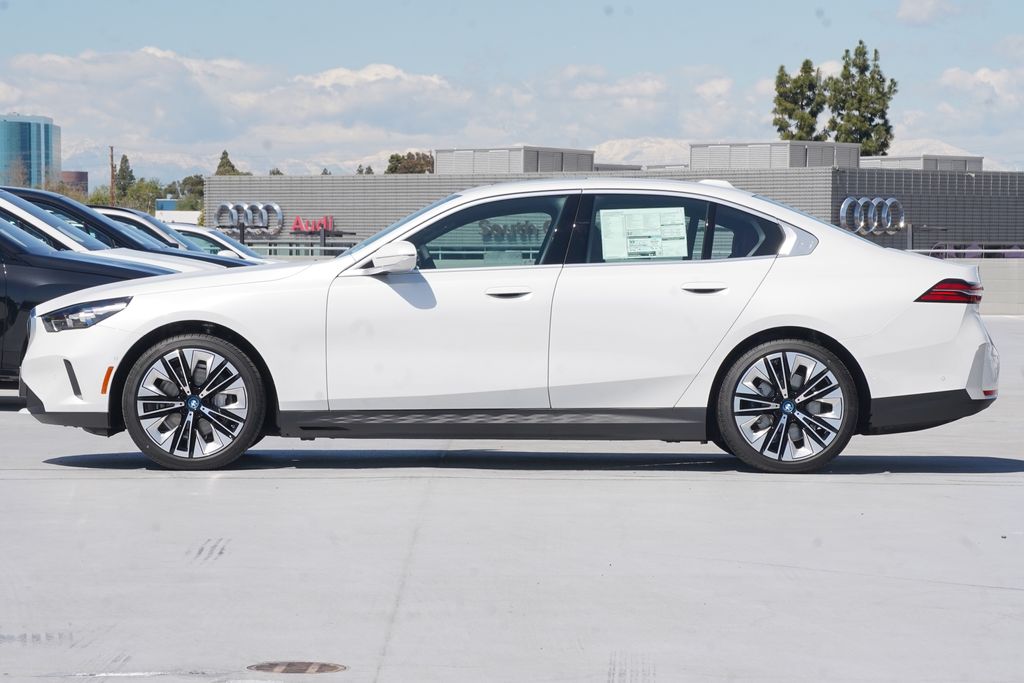 2024 BMW i5 eDrive40 4