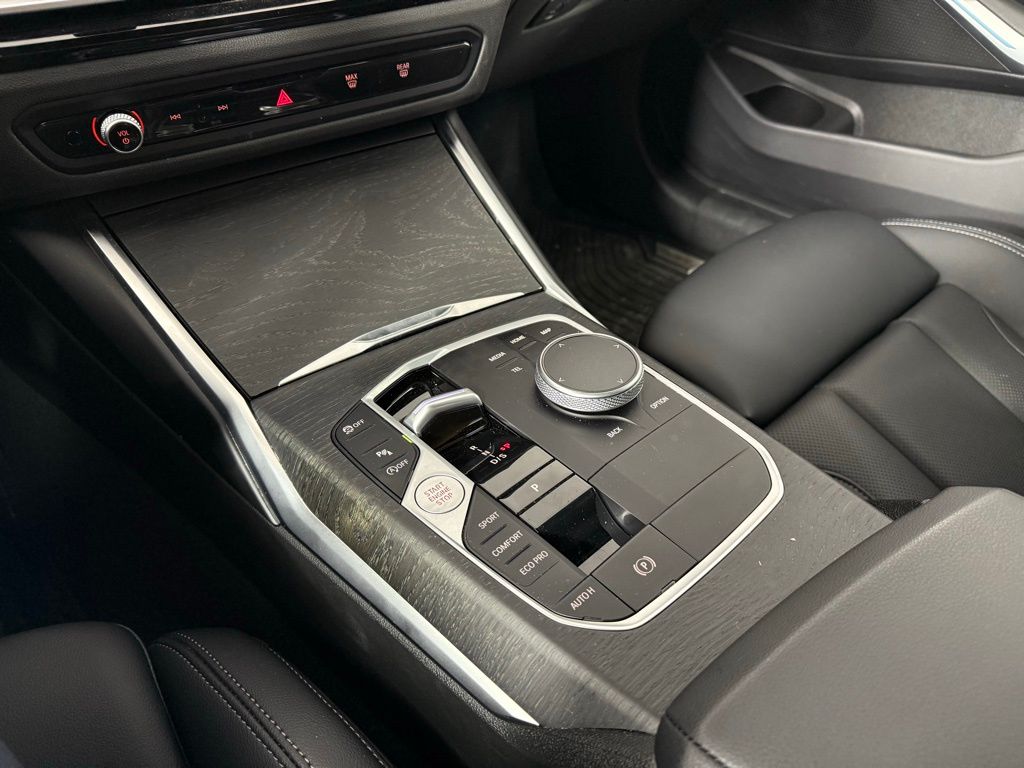 Thumbnail: 2023 BMW 3 Series - 15