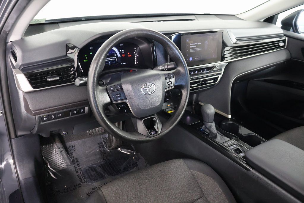 Thumbnail: 2025 Toyota Camry - 7