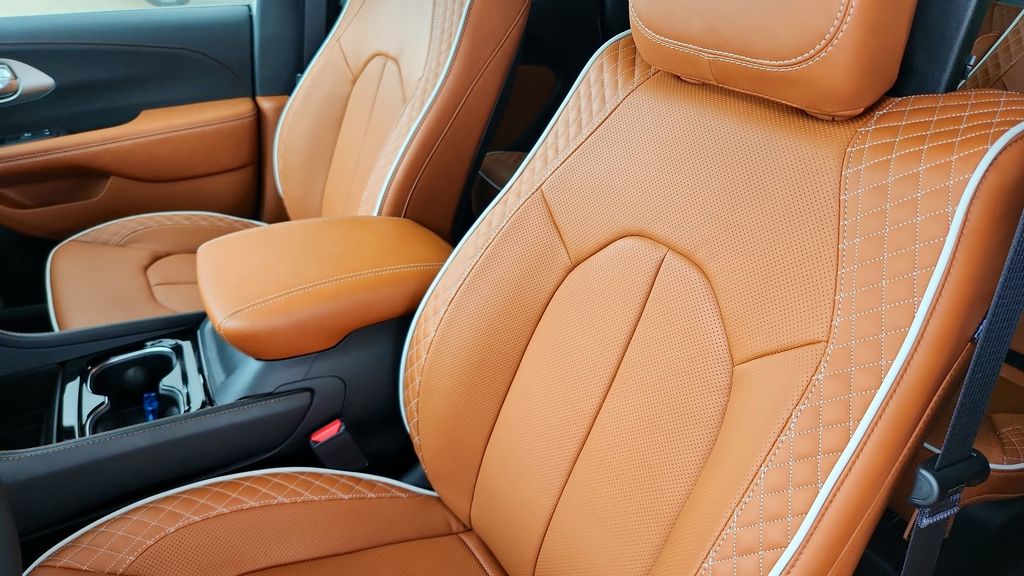 2026 Chrysler Pacifica