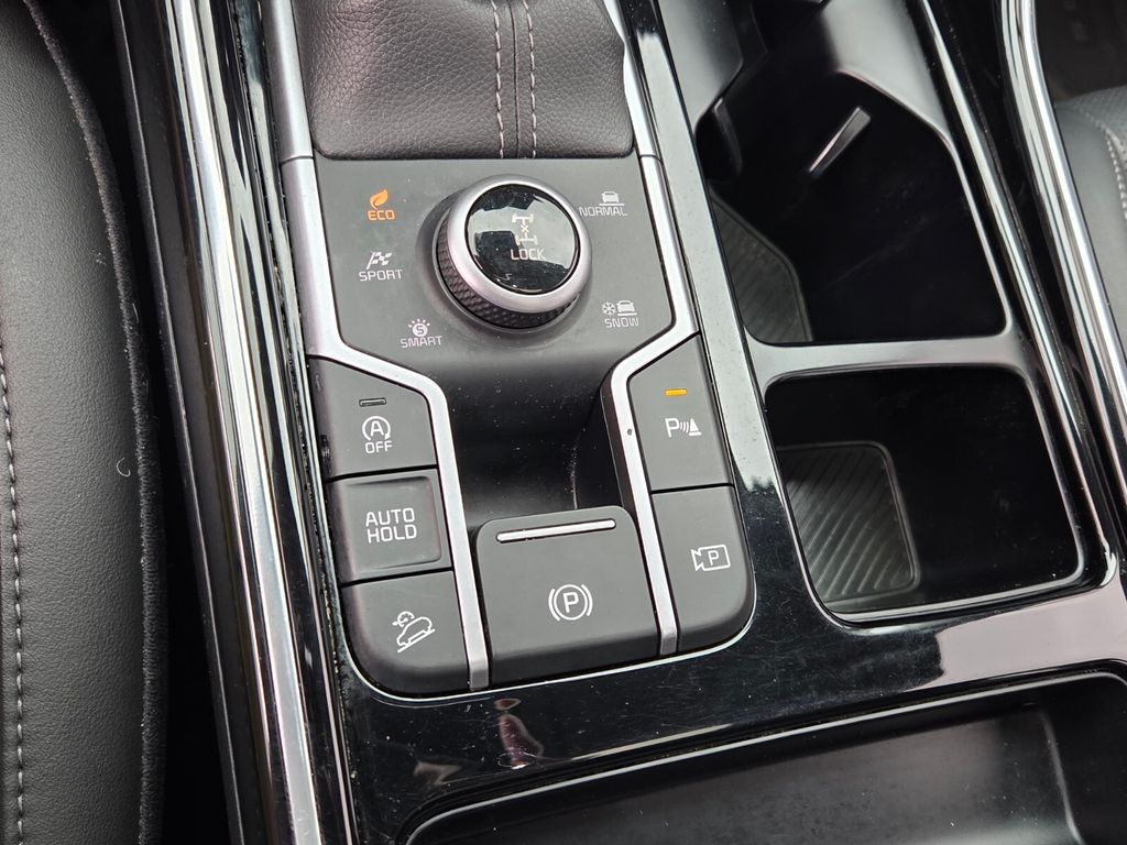 Used 2025 Kia Sorento SUV