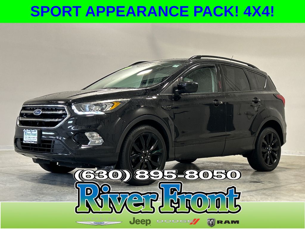 Black Metallic 2019 Ford Escape SE AWD SUV / Crossover All-Wheel Drive 6-Speed Automatic
