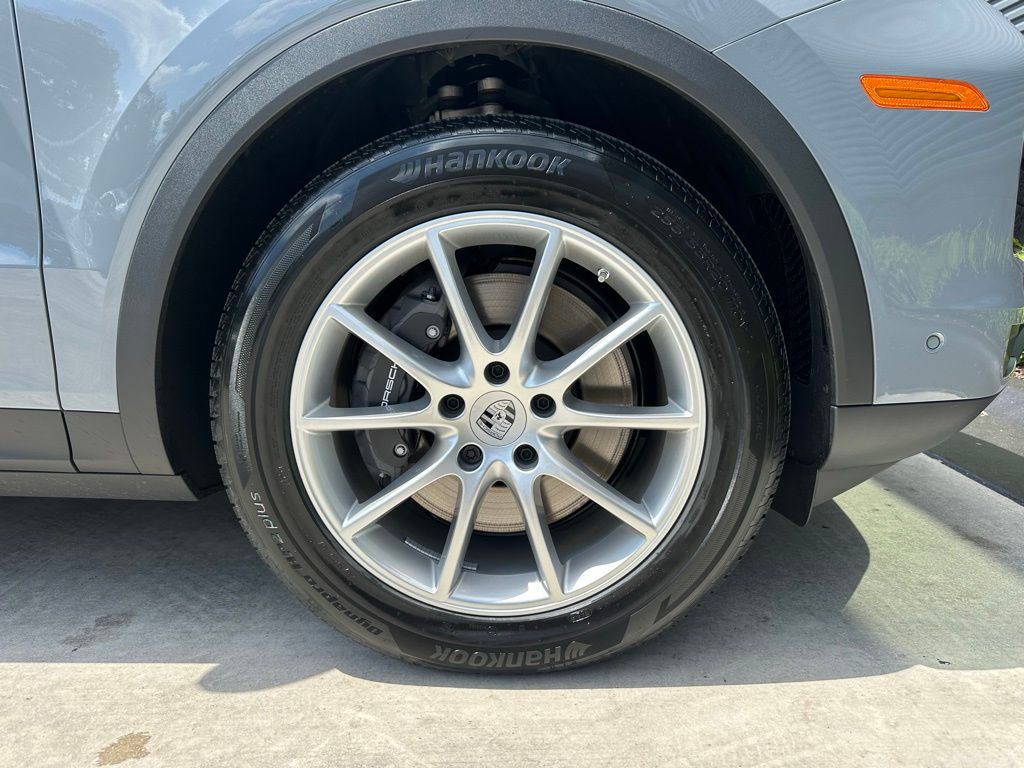 Thumbnail: 2026 Porsche Cayenne - 15