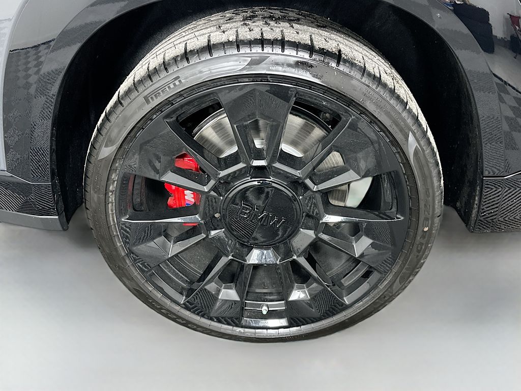 Thumbnail: 2026 BMW XM - 23