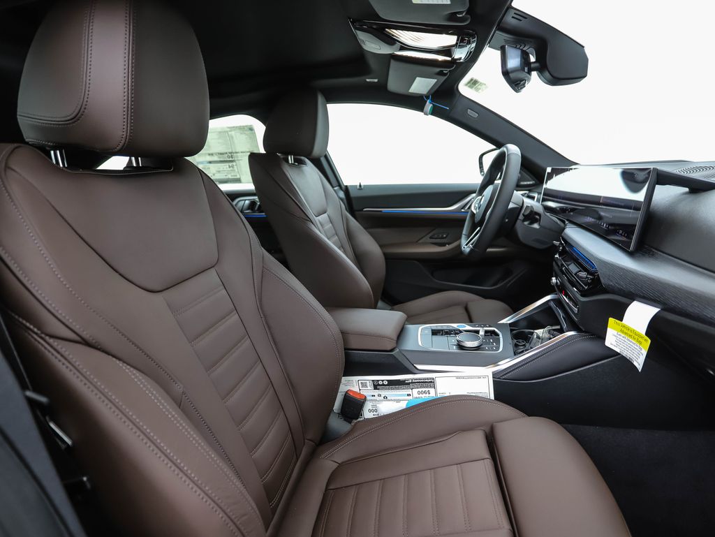 Thumbnail: 2026 BMW i4 - 31