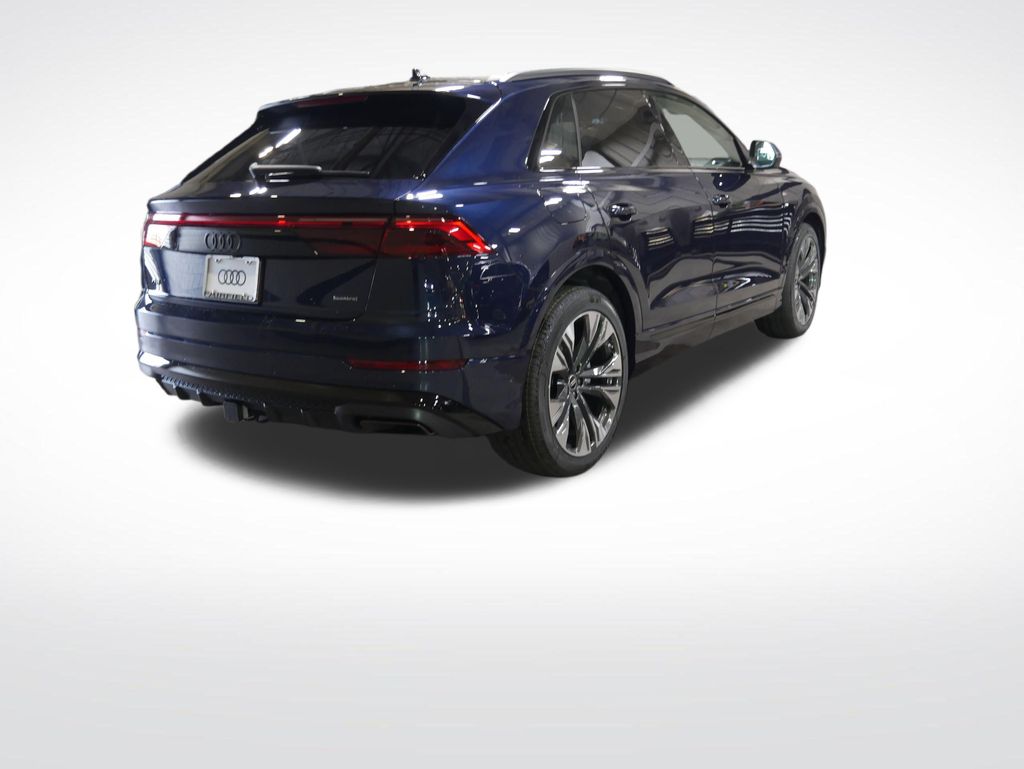 Thumbnail: 2026 Audi Q8 - 5