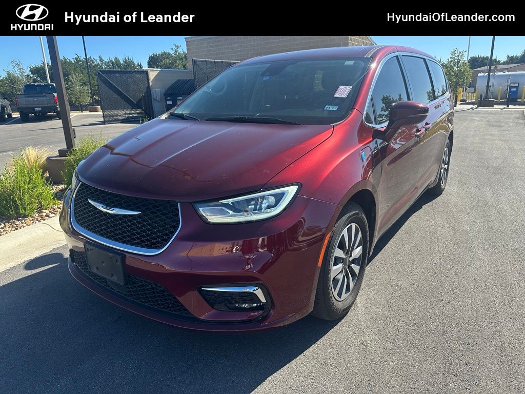 2022 Chrysler Pacifica Hybrid Touring L FWD