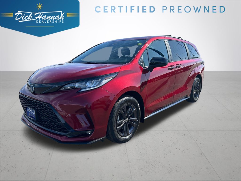 2025 Toyota Sienna XSE 7-Passenger AWD