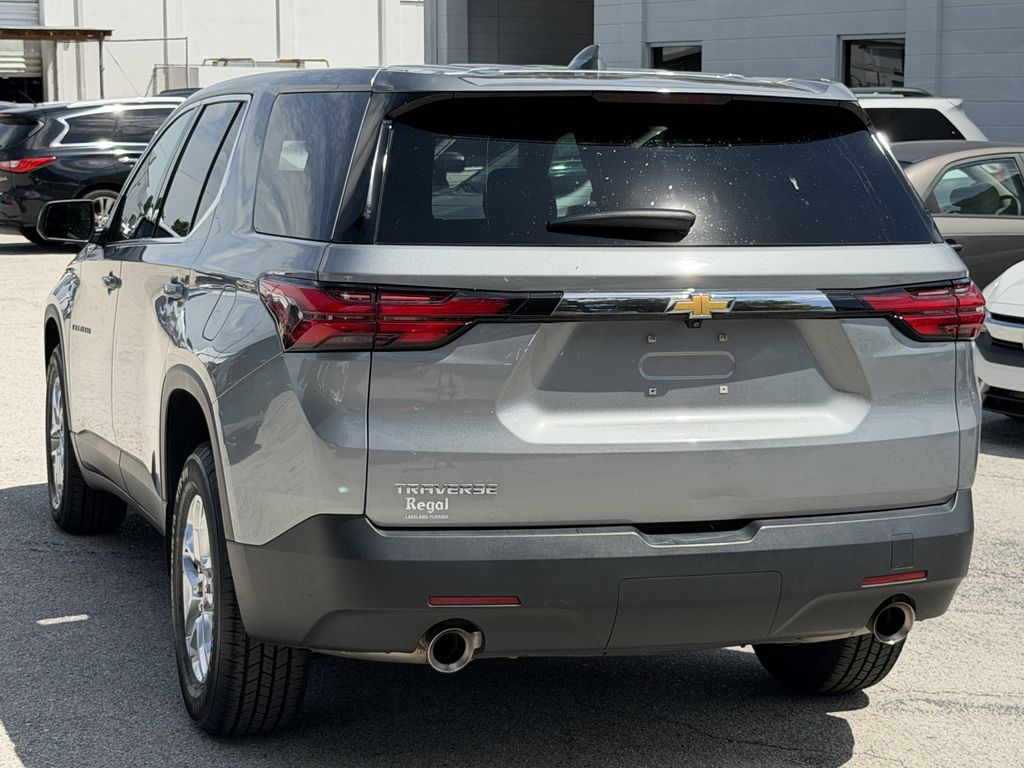 used 2023 Chevrolet Traverse car, priced at $19,991