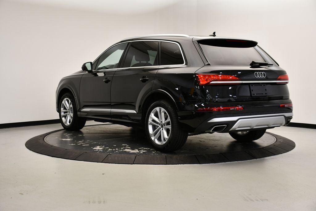 2025 Audi Q7 Premium 3