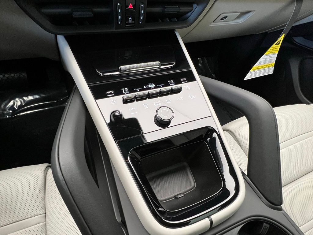 Thumbnail: 2026 Porsche  - 11