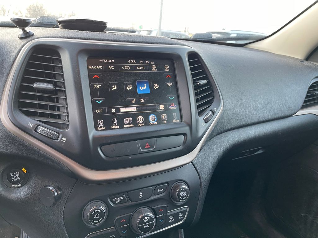 used 2016 Jeep Cherokee car, priced at $11,395