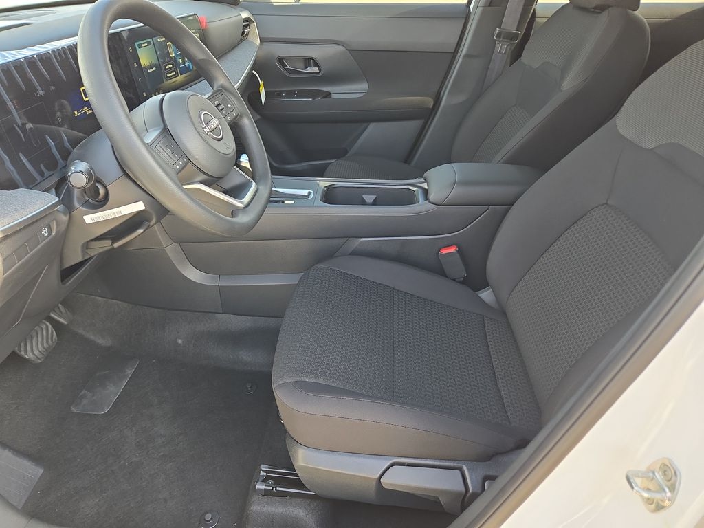 2026 Nissan Kicks S - 6