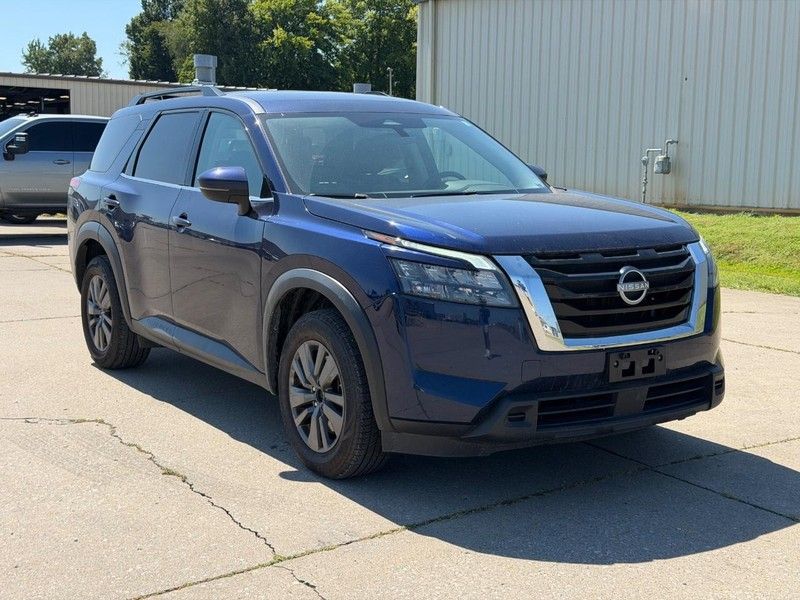 Deep Ocean Blue Pearl 2024 Nissan Pathfinder SUV / Crossover Front-Wheel Drive 9-Speed Automatic