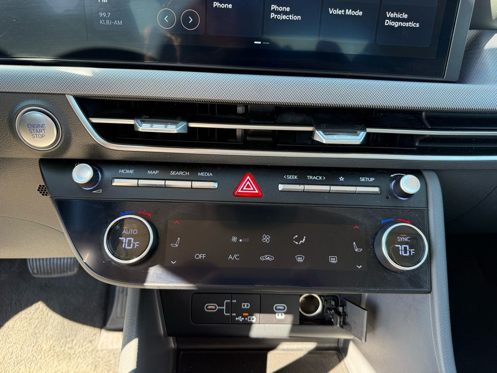 Thumbnail: 2024 Hyundai Sonata - 18