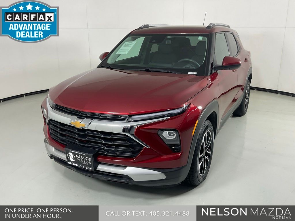 Red (Crimson Metallic) 2024 Chevrolet Trailblazer LT FWD SUV / Crossover Front-Wheel Drive Continuously Variable Transmission
