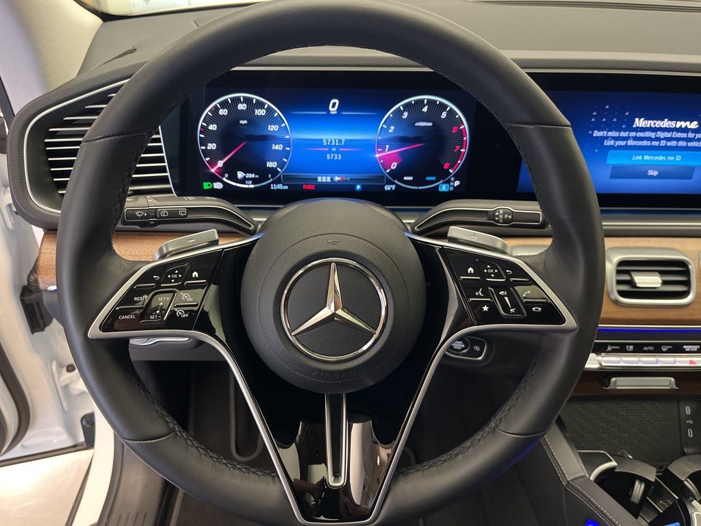 Thumbnail: 2025 Mercedes-Benz GLE - 13