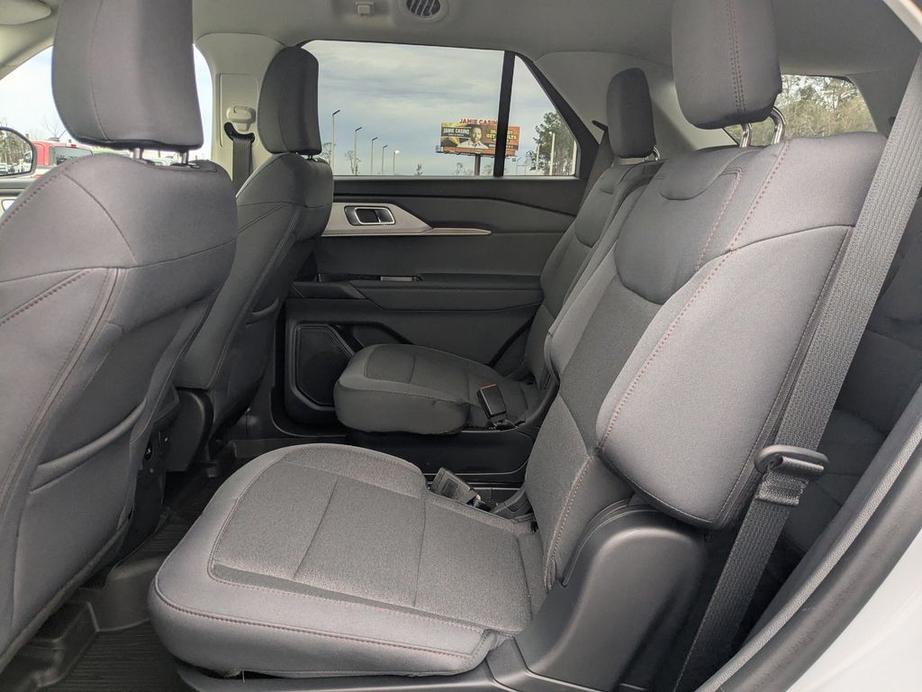 2026 Ford Explorer Active (200A)