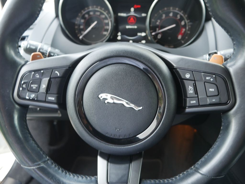 Thumbnail: 2017 Jaguar F-Type - 22