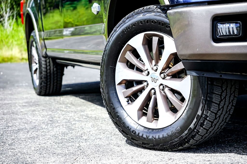 Used Car 2019 Ford F-150  Crew Pickup King Ranch Four Wheel Drive For Sale Under $35,000 In Taylor, Texas