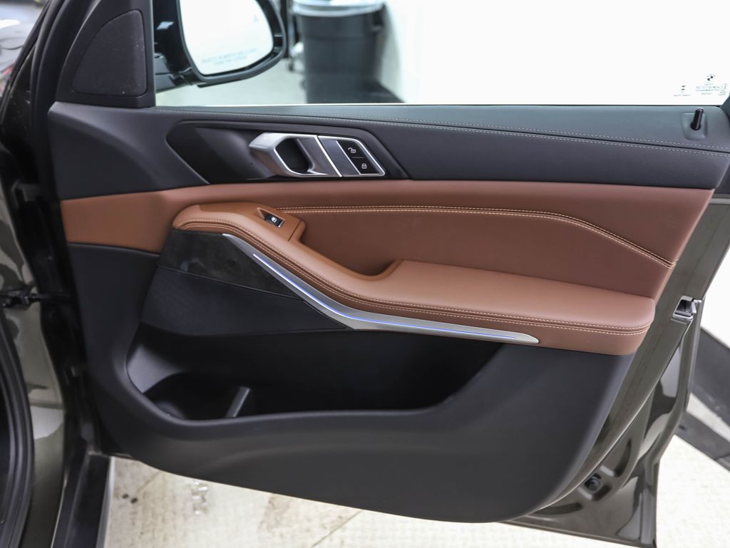 Thumbnail: 2023 BMW X5 - 29