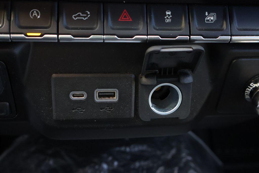 Thumbnail: 2019 Chevrolet Silverado 1500 - 29