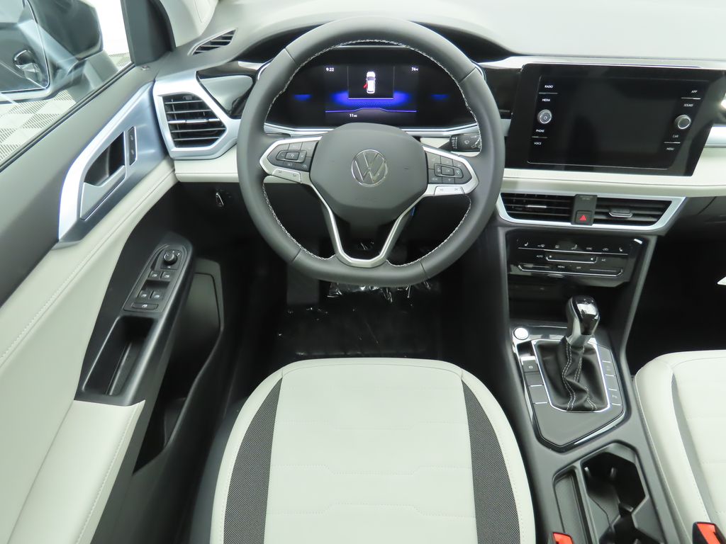 Thumbnail: 2025 Volkswagen Taos - 11