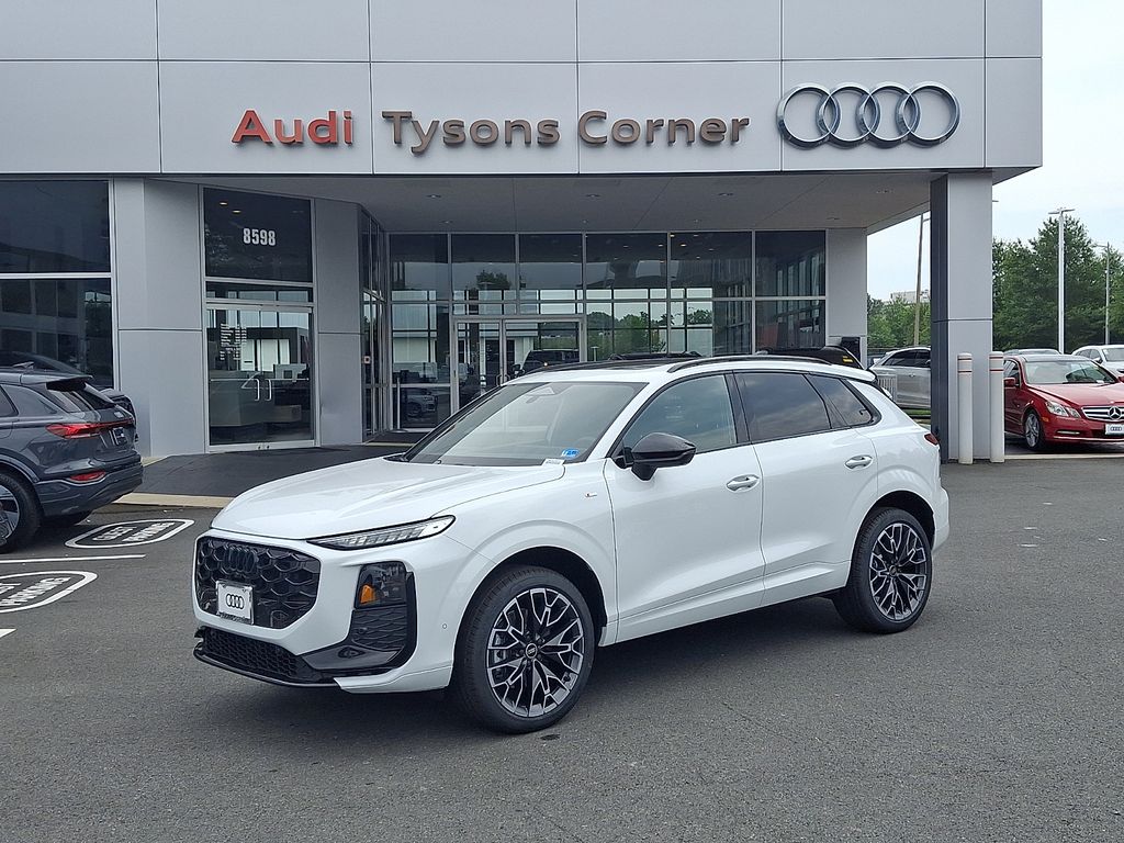 Glacier White Metallic 2026 Audi Q3 SUV / Crossover 7-Speed Automatic