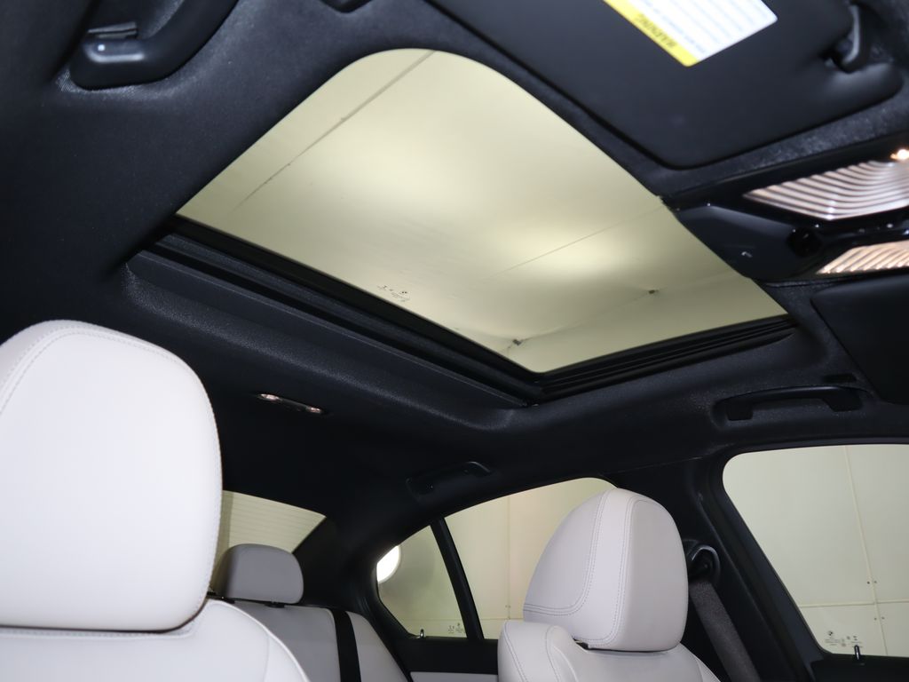2022 BMW 3 Series 330i xDrive 19