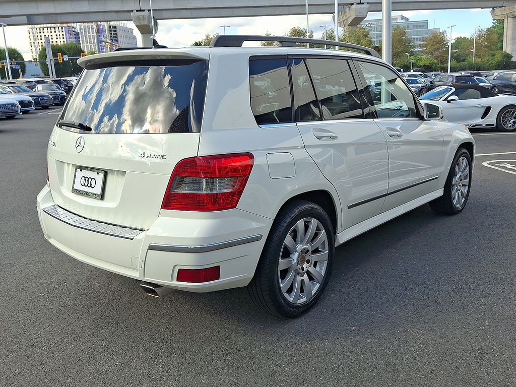Thumbnail: 2011 Mercedes-Benz GLK - 4