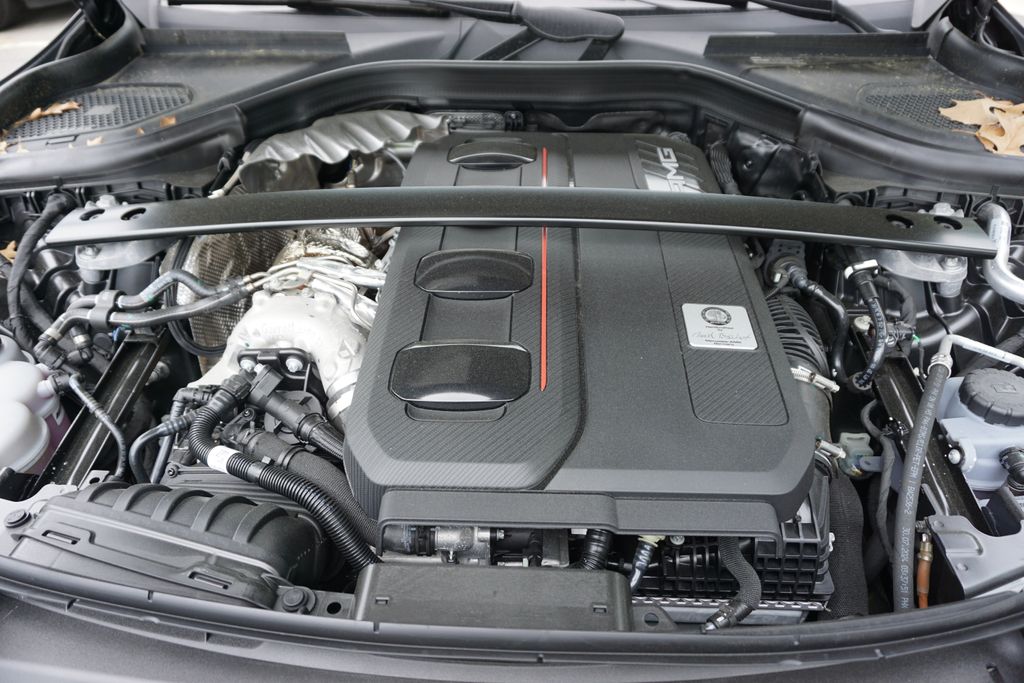2025 Mercedes-Benz GLC 63 AMG 23