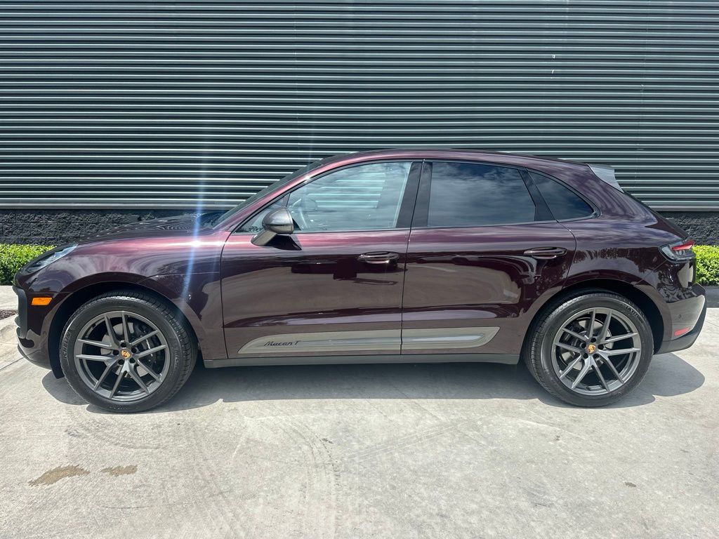 Thumbnail: 2026 Porsche Macan - 2