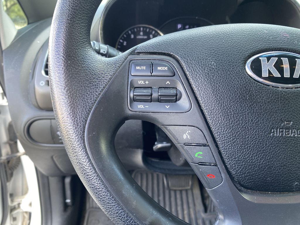 2017 Kia Forte LX photo