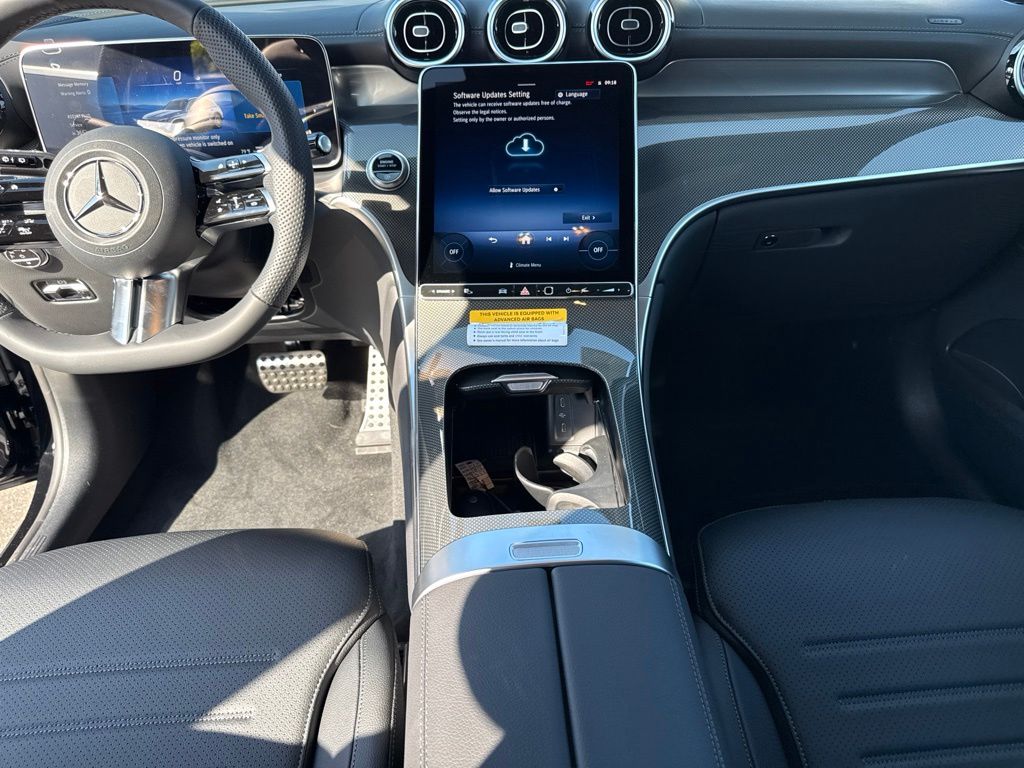 Thumbnail: 2027 Mercedes-Benz GLC - 22