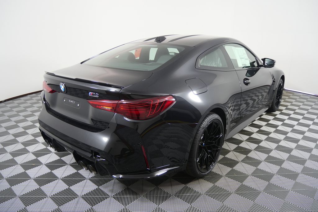 Thumbnail: 2026 BMW M4 - 4